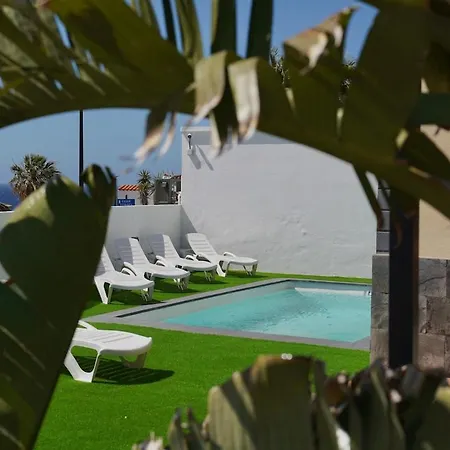 アパート Unique Golf *