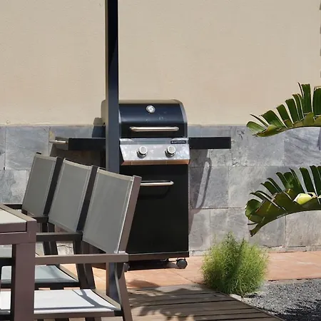 Unique Golf Apartment *