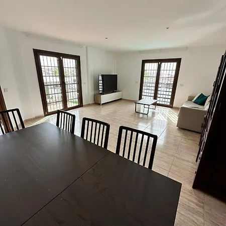 Unique Golf Apartment